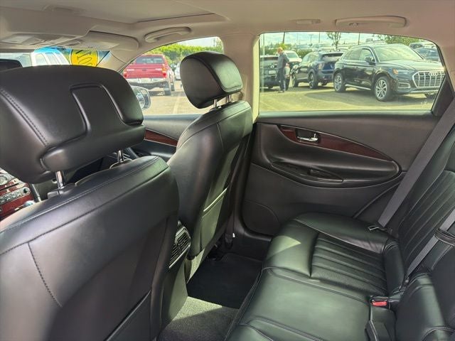 2017 INFINITI QX50 Base