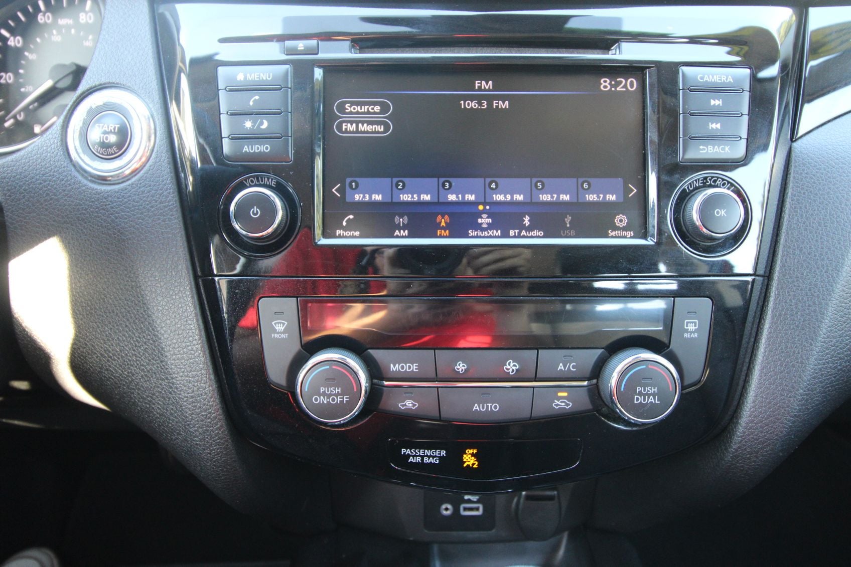 2022 Nissan Rogue Sport SV