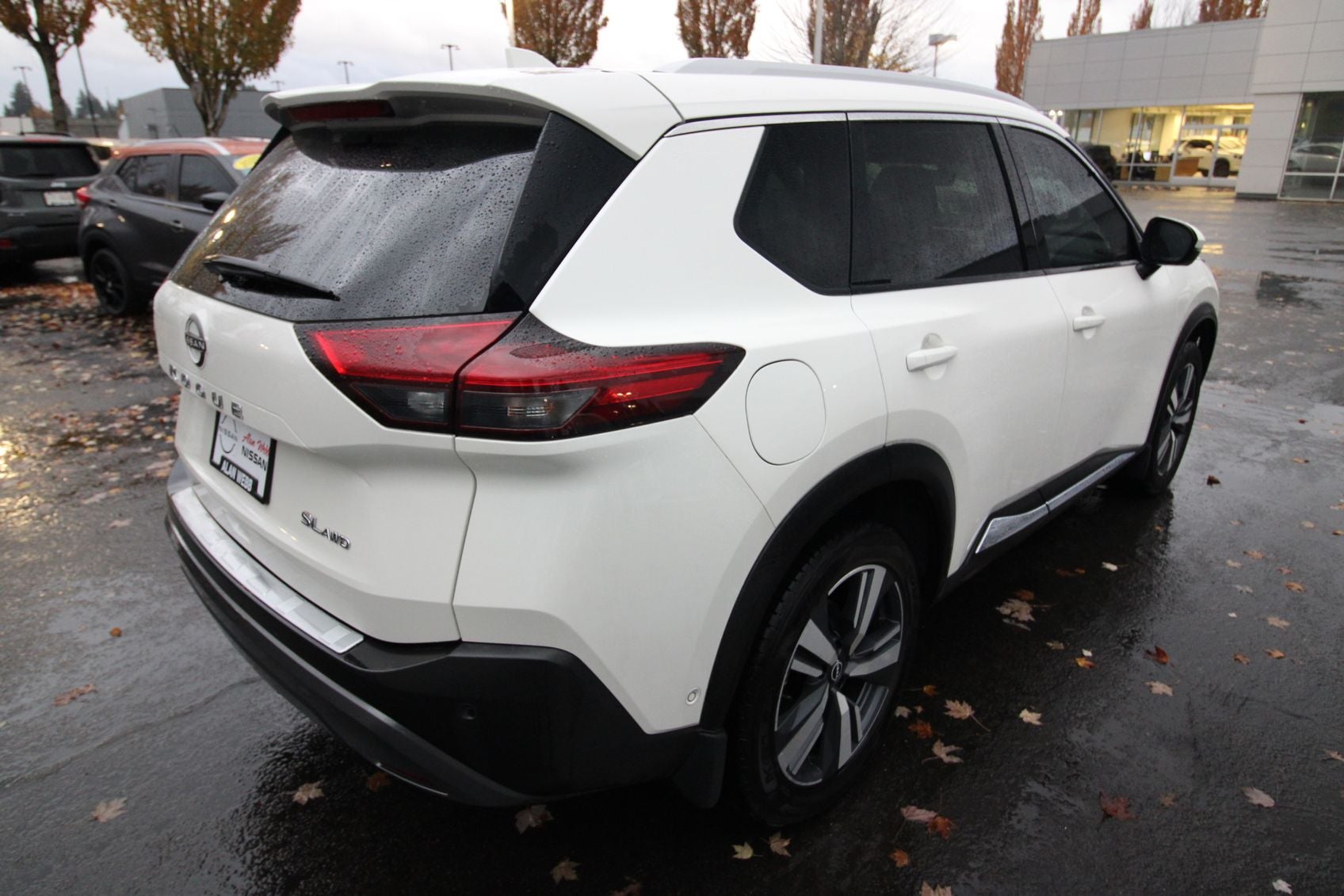 2023 Nissan Rogue SL