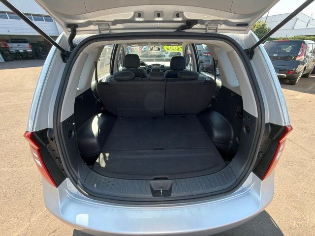 2009 Kia Rondo LX