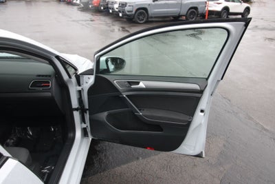 2018 Volkswagen e-Golf SE