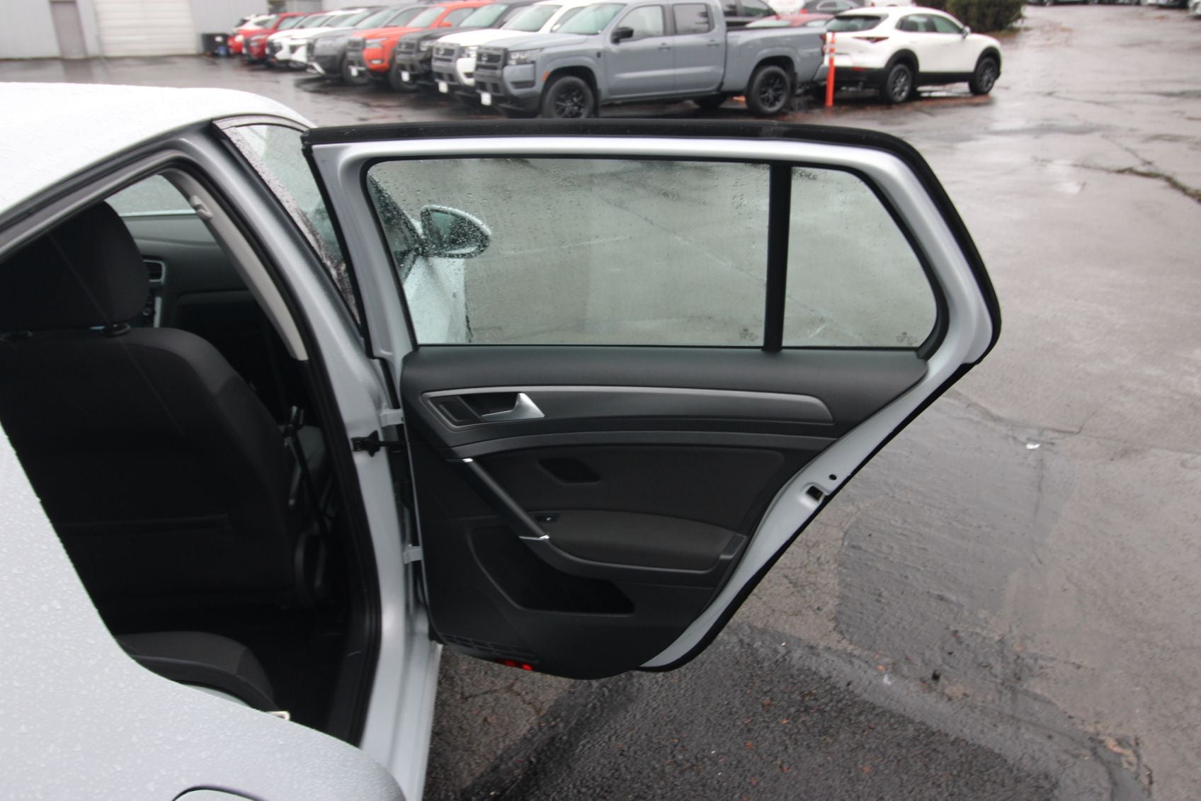 2018 Volkswagen e-Golf SE