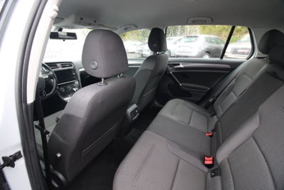 2018 Volkswagen e-Golf SE